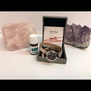 Essential Oil Bracelet & Young Living Peppermint